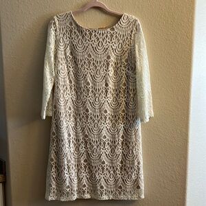 Womens RN Studio Ronni Nicole lace dress. Six 12. With sheer lace sleeves
